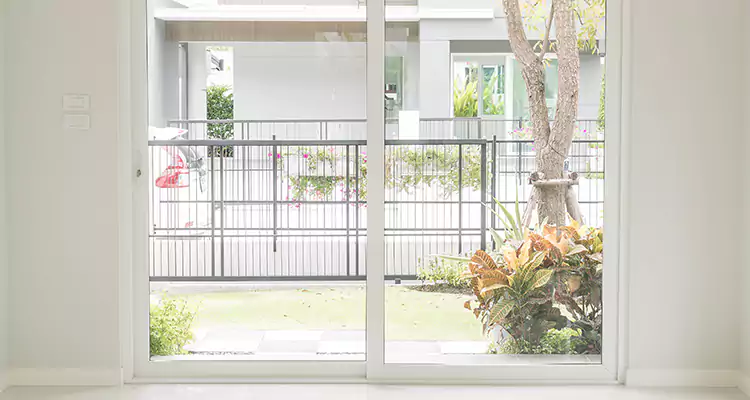 Balcony Screen Door Repair in Sarasota, FL