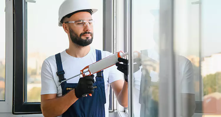 Retractable Screens Repair for Patio in Sarasota, FL