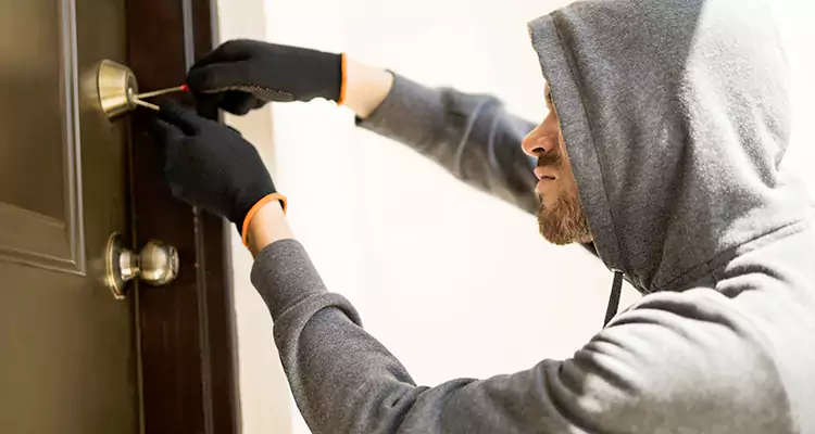 Emergency Motel Lock Repairs—Available 24/7 in Sarasota, FL